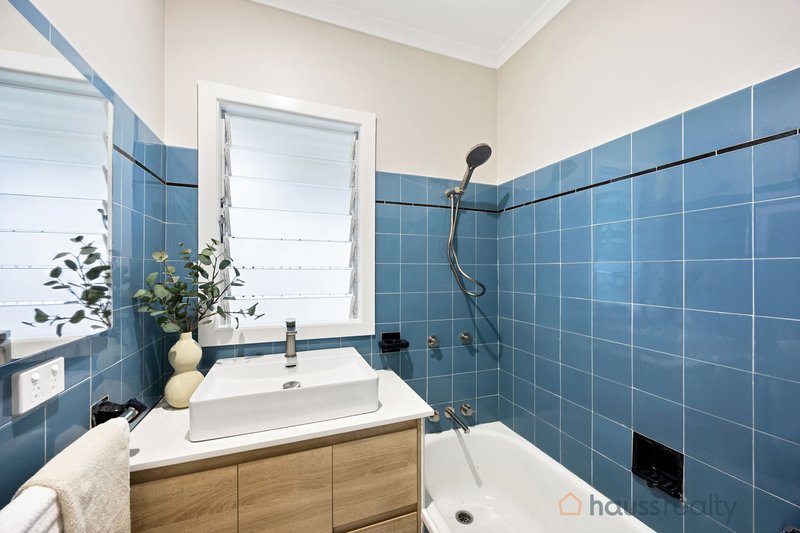 Photo - 3 Kenilworth Street, Sherwood QLD 4075 - Image 14
