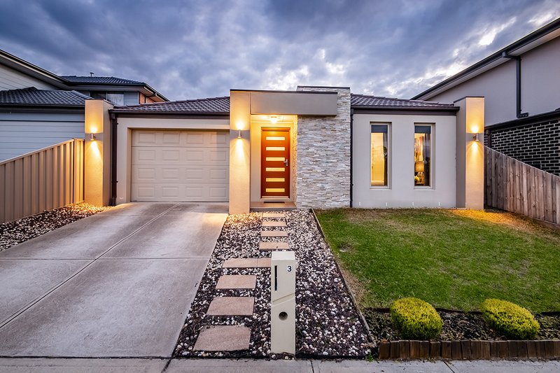 3 Kenmax Avenue, Hampton Park VIC 3976