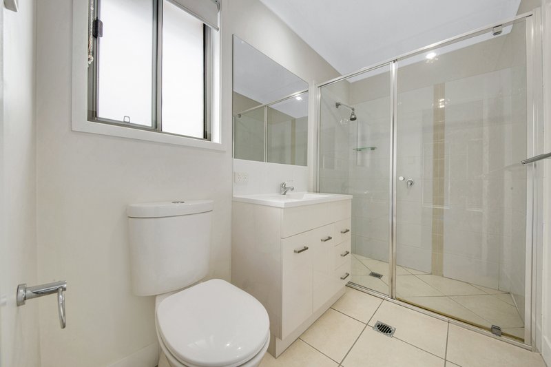 Photo - 3 Kennedy Close, Glen Eden QLD 4680 - Image 4