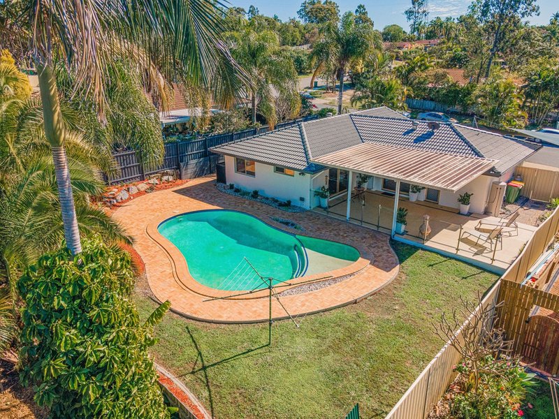 Photo - 3 Kenneth Drive, Highland Park QLD 4211 - Image 8