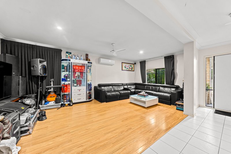 Photo - 3 Kenny Close, Forest Lake QLD 4078 - Image 4