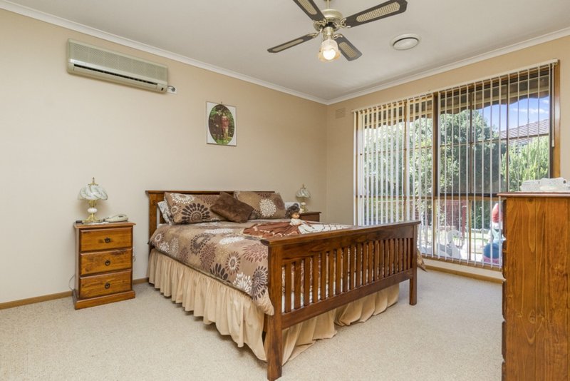 Photo - 3 Kerta Close, Hoppers Crossing VIC 3029 - Image 12