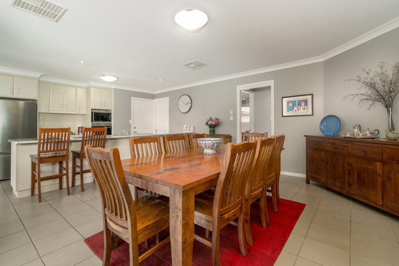 Photo - 3 Keswick Parkway, Dubbo NSW 2830 - Image 6