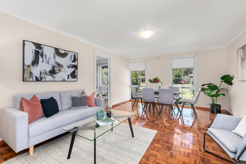 Photo - 3 Kevin Street, Mount Waverley VIC 3149 - Image 2