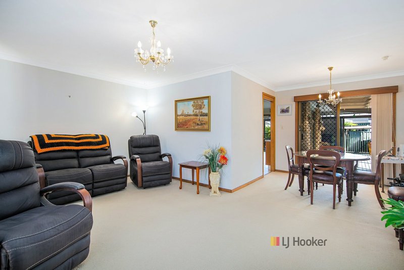 Photo - 3 Kewalo Avenue, Budgewoi NSW 2262 - Image 6