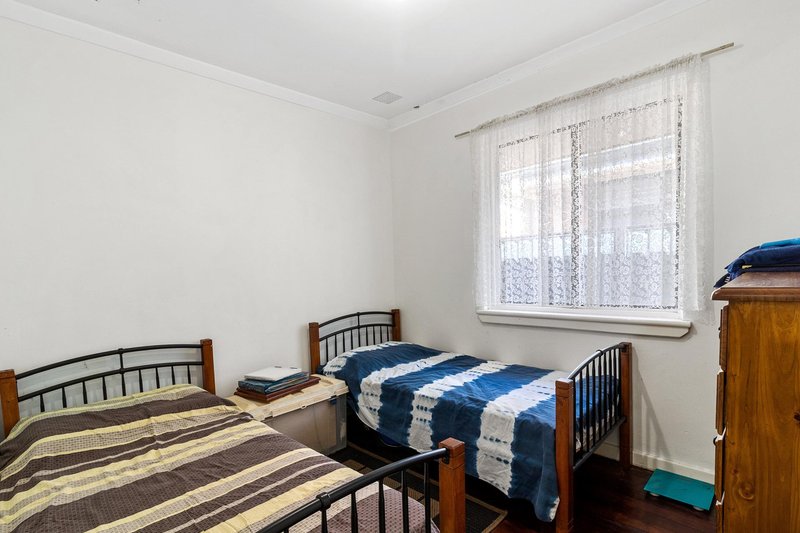 Photo - 3 Kiandra Way, High Wycombe WA 6057 - Image 9