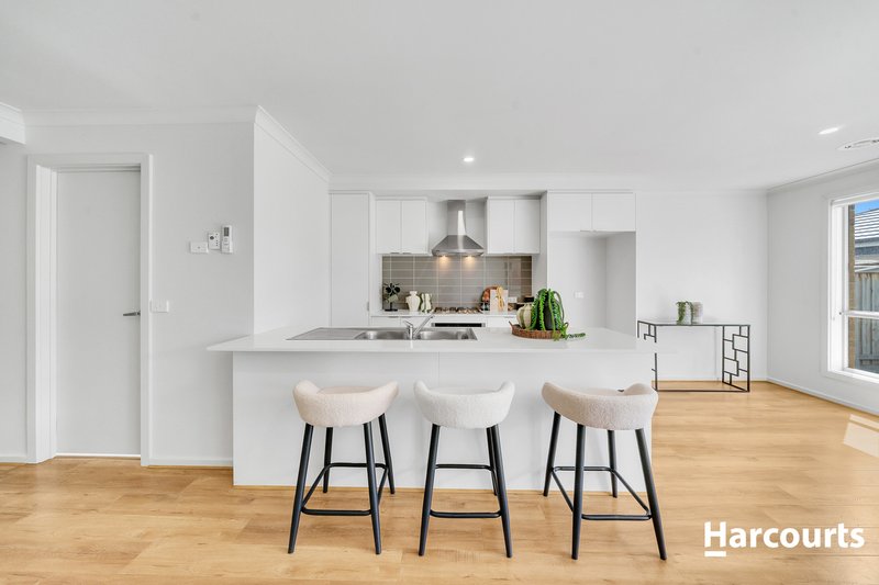 Photo - 3 Kichner Street, Tarneit VIC 3029 - Image 2
