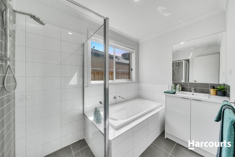 Photo - 3 Kichner Street, Tarneit VIC 3029 - Image 12