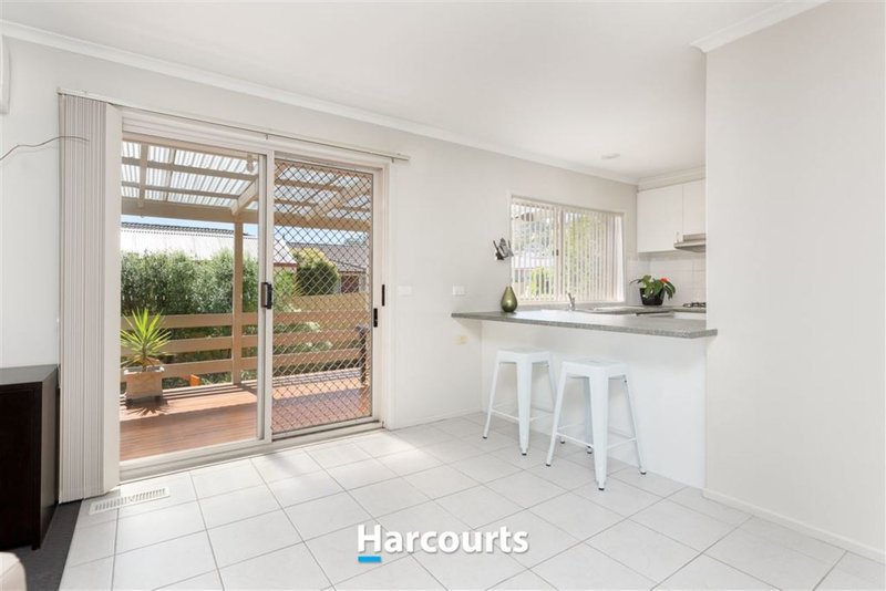 Photo - 3 Kilfera Court, Narre Warren VIC 3805 - Image 4