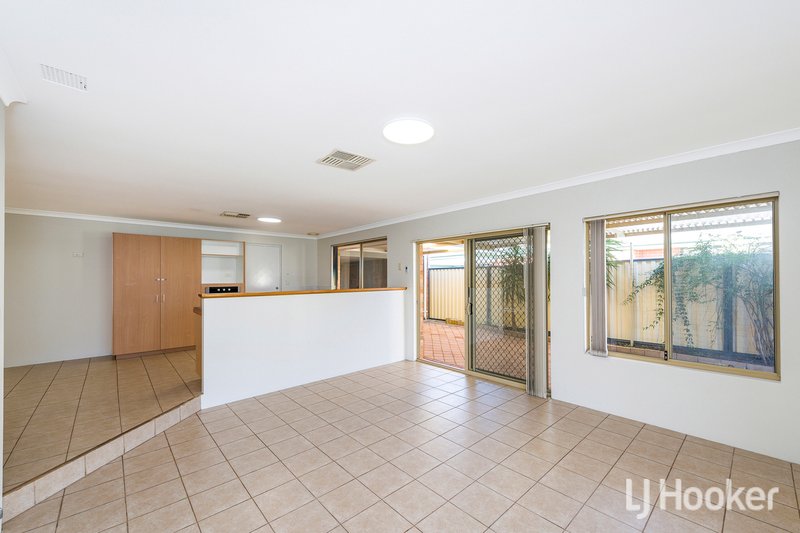 Photo - 3 Kilmurray Elbow , Huntingdale WA 6110 - Image 13