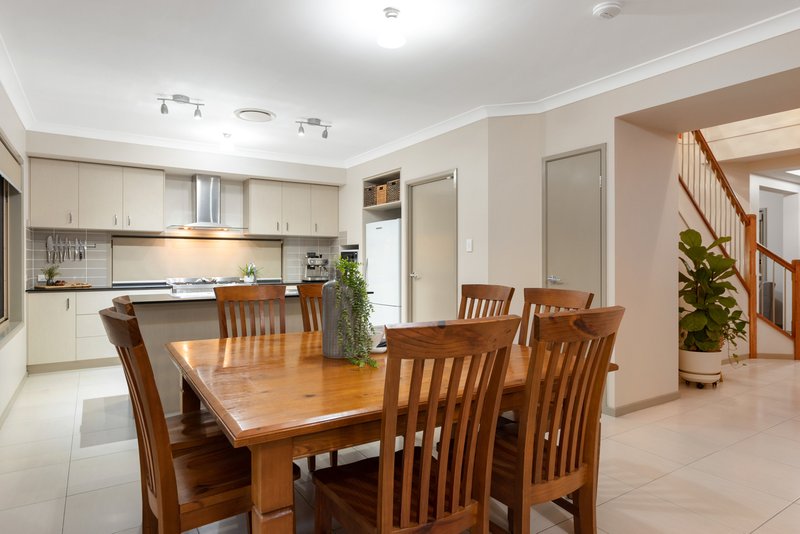 Photo - 3 Kingfisher Drive, Upper Kedron QLD 4055 - Image 10