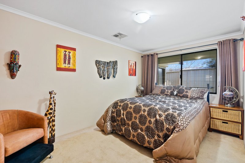 Photo - 3 Kingsway , Madeley WA 6065 - Image 17