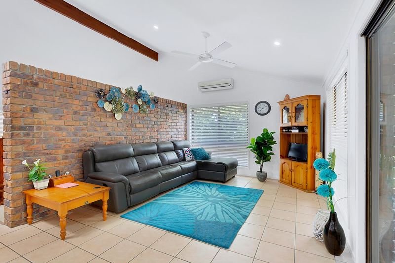 Photo - 3 Kingswood Court, Sunnybank Hills QLD 4109 - Image 2