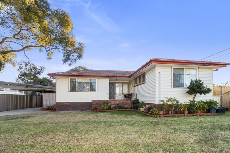 3 Kinkuna St , Busby NSW 2168