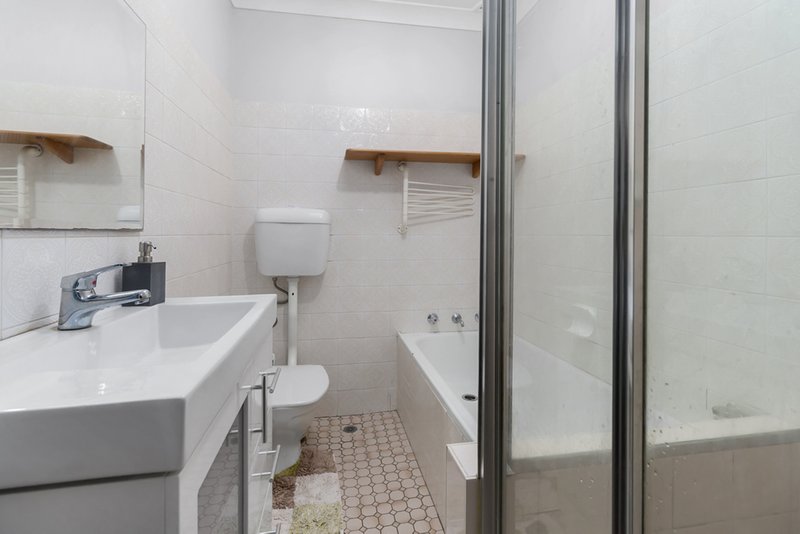 Photo - 3 Kinkuna St , Busby NSW 2168 - Image 6