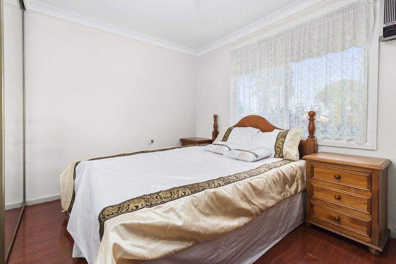 Photo - 3 Kinkuna St , Busby NSW 2168 - Image 8