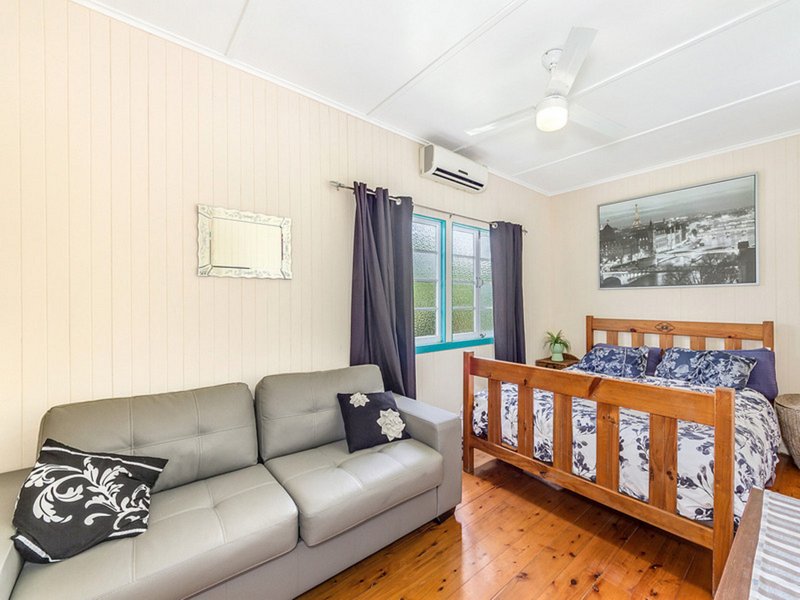 Photo - 3 Kinnen Street, Enoggera QLD 4051 - Image 7