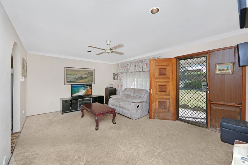 Photo - 3 Kobada Avenue, Buff Point NSW 2262 - Image 6