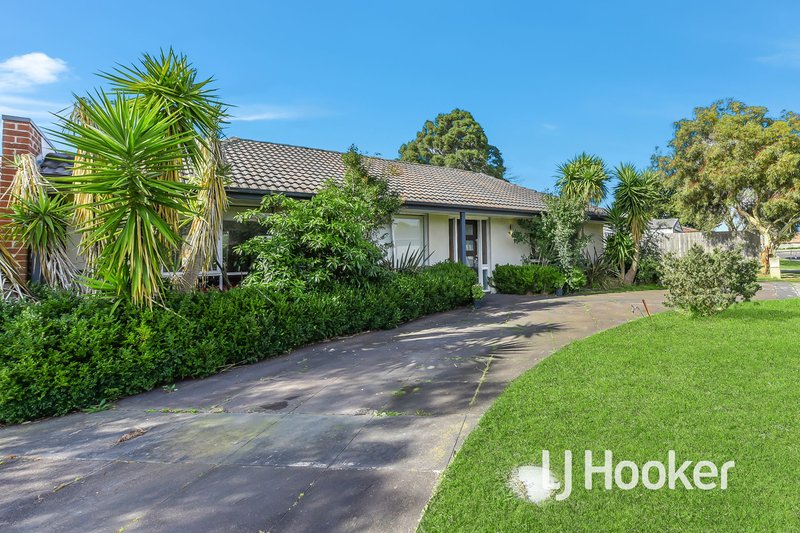 Photo - 3 Kooyong Close, Hampton Park VIC 3976 - Image 17