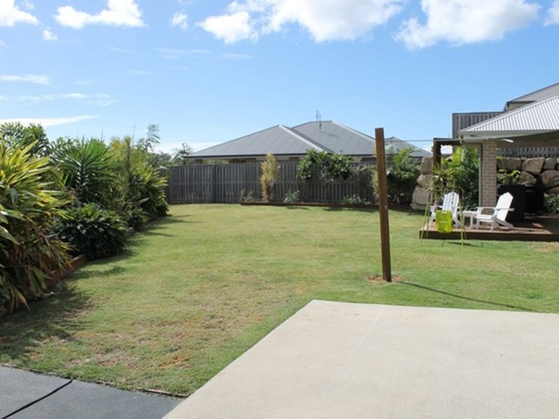 Photo - 3 Kurwongbah Street, Boyne Island QLD 4680 - Image 19