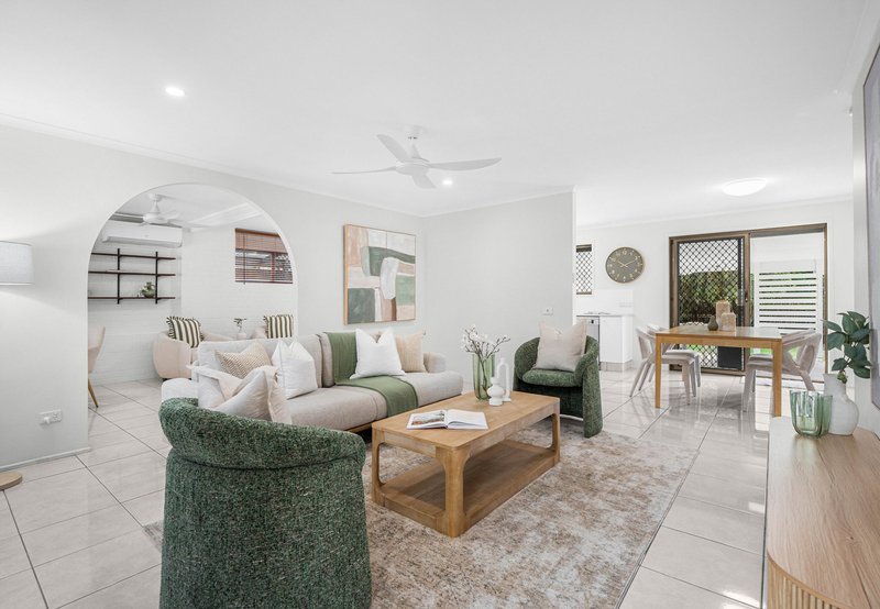 Photo - 3 Kyoomba Street, Murarrie QLD 4172 - Image 1