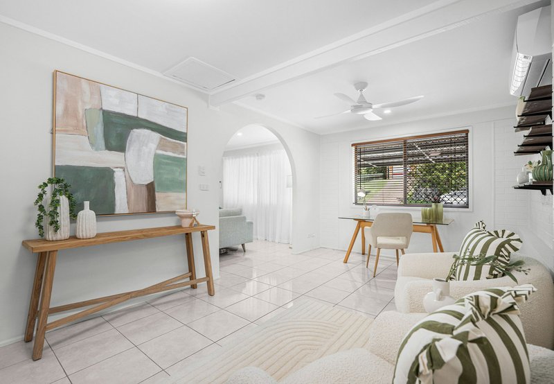 Photo - 3 Kyoomba Street, Murarrie QLD 4172 - Image 4