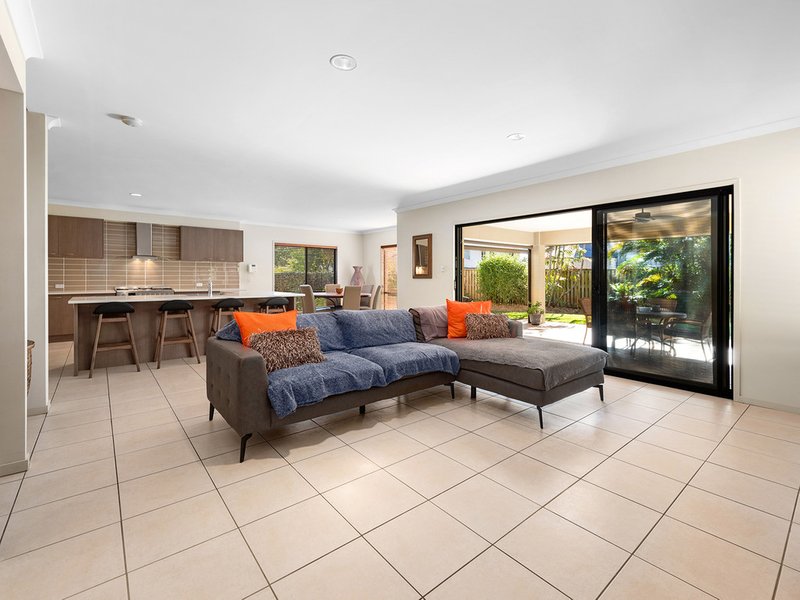 Photo - 3 Lagoon Court, Murrumba Downs QLD 4503 - Image 8