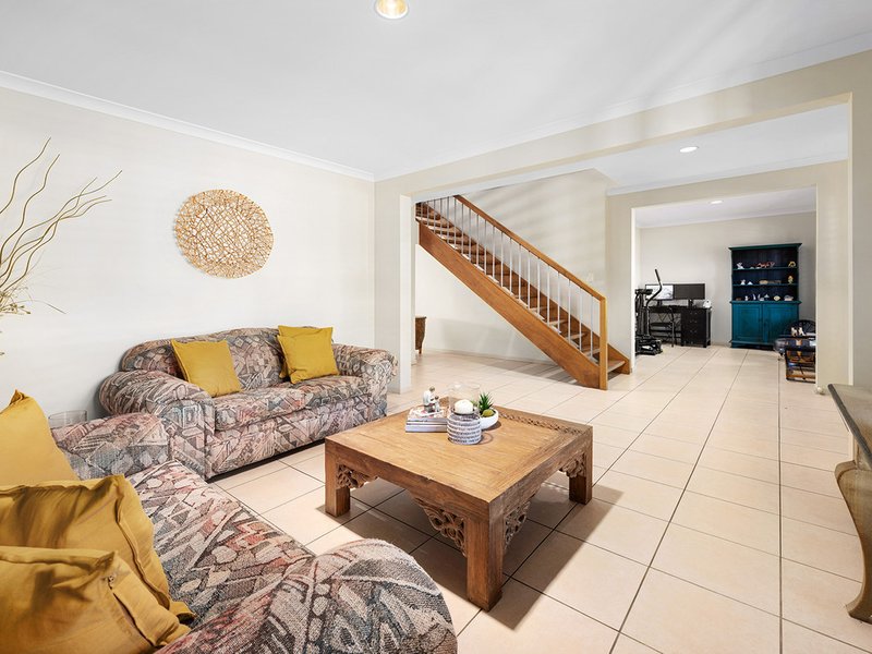 Photo - 3 Lagoon Court, Murrumba Downs QLD 4503 - Image 12