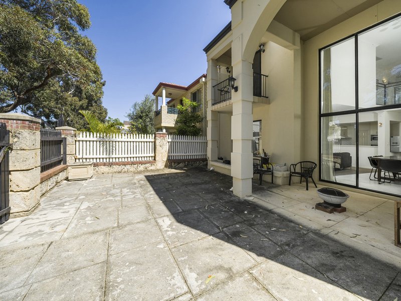 Photo - 3 Lakewood Avenue, Ascot WA 6104 - Image 5