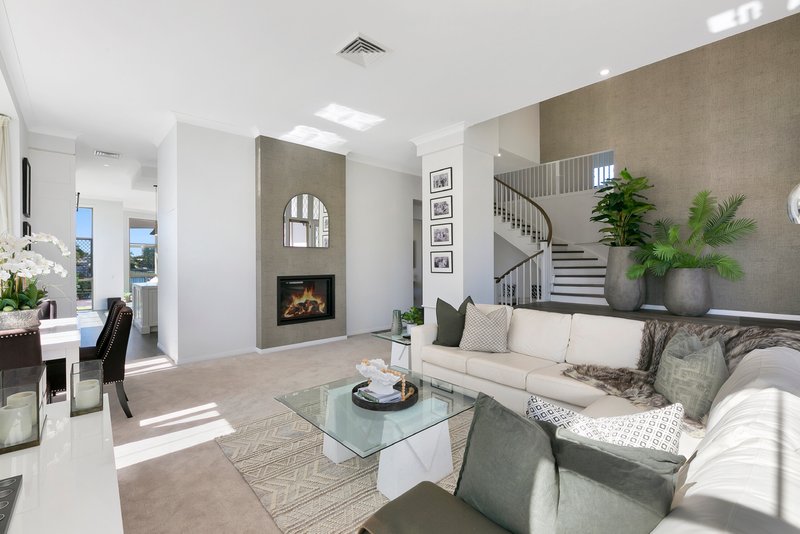 Photo - 3 Lamb Street, Broadbeach Waters QLD 4218 - Image 3