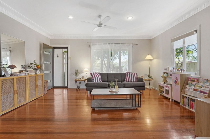 Photo - 3 Lancaster Avenue, Redcliffe QLD 4020 - Image 7