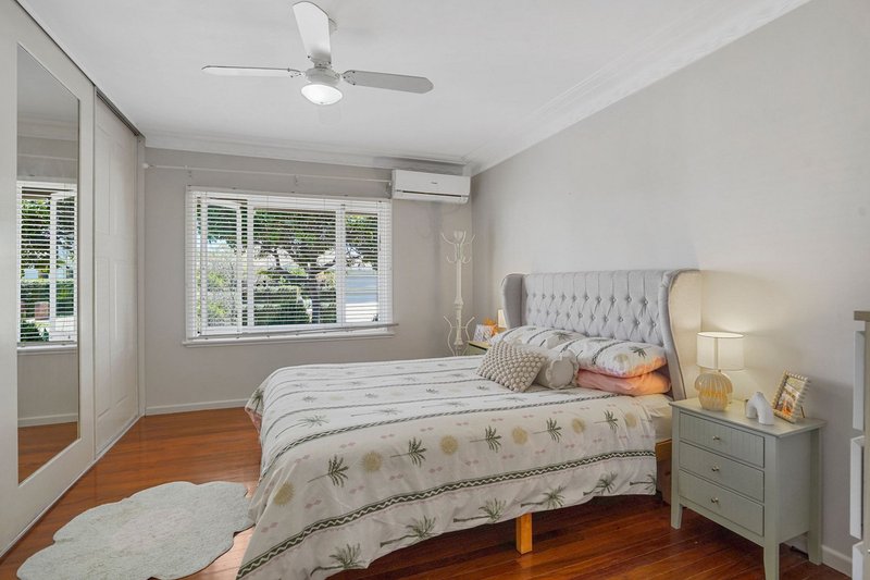 Photo - 3 Lancaster Avenue, Redcliffe QLD 4020 - Image 9