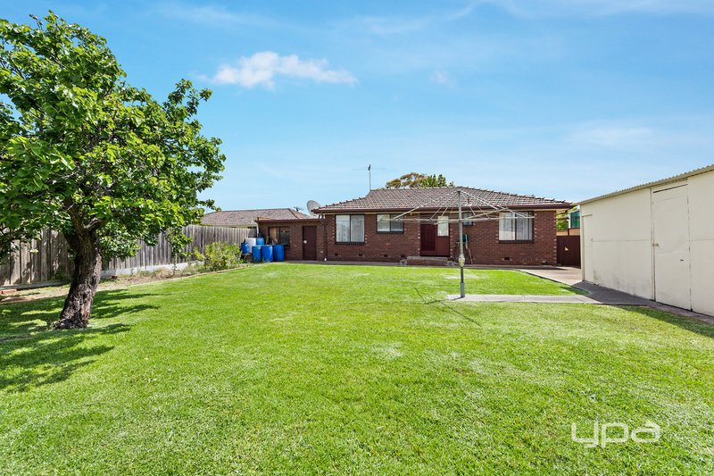 Photo - 3 Lantana Court, St Albans VIC 3021 - Image 16