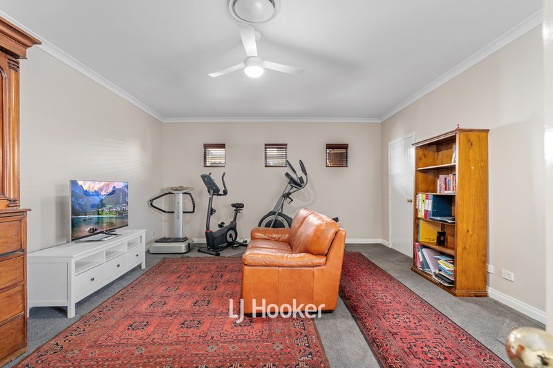 Photo - 3 Lapwing Road, Dalyellup WA 6230 - Image 10