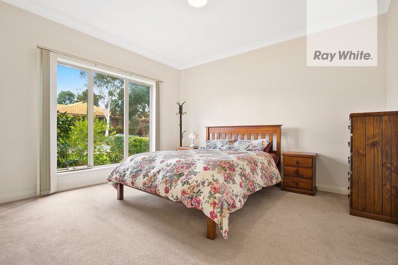 Photo - 3 Lapwing Road, South Morang VIC 3752 - Image 8