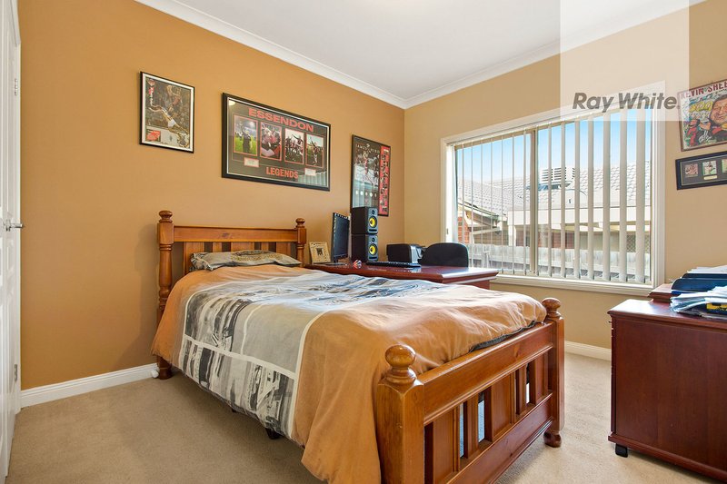 Photo - 3 Lapwing Road, South Morang VIC 3752 - Image 9