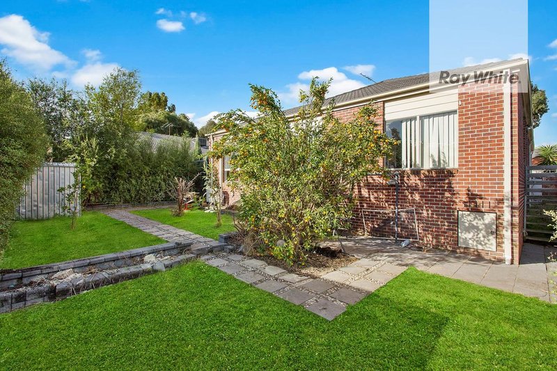 Photo - 3 Lapwing Road, South Morang VIC 3752 - Image 12