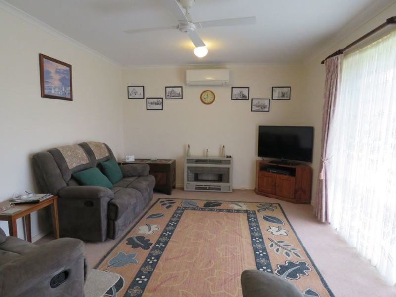 Photo - 3 Lara Close, Paynesville VIC 3880 - Image 3