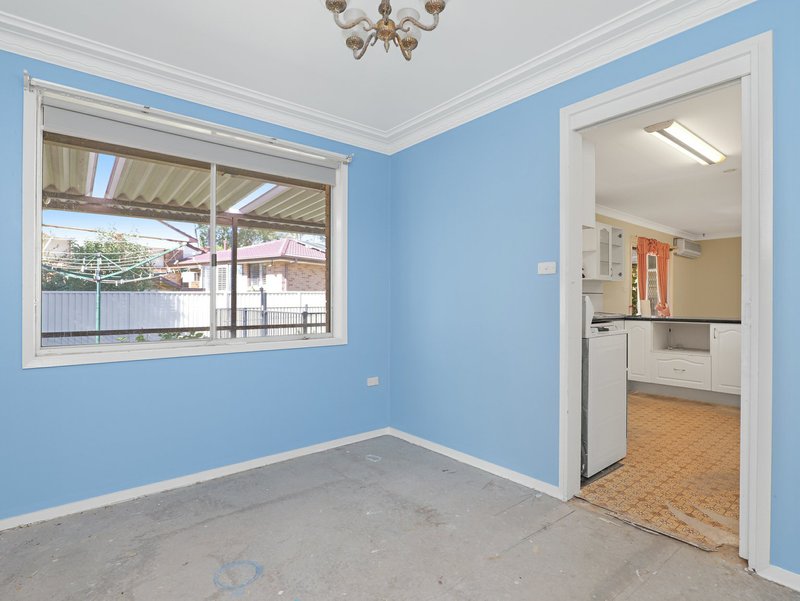 Photo - 3 Larkspur Parade, Metford NSW 2323 - Image 6