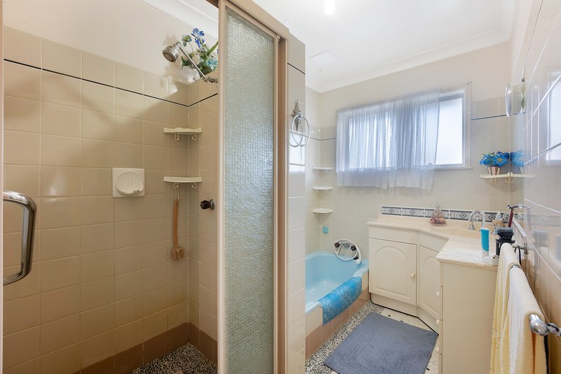 Photo - 3 Larwood Street, Upper Mount Gravatt QLD 4122 - Image 10