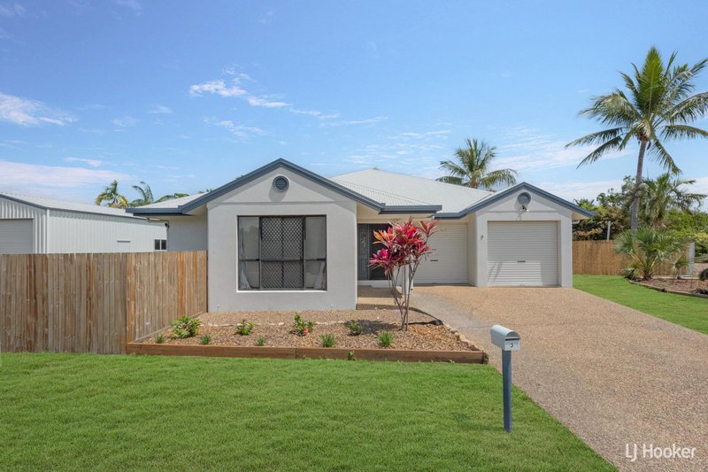 Photo - 3 Lasindra Court, Bushland Beach QLD 4818 - Image 11