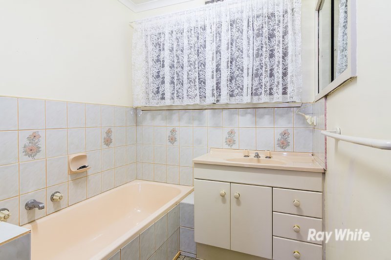 Photo - 3 Latrobe Street, Cranbourne VIC 3977 - Image 12