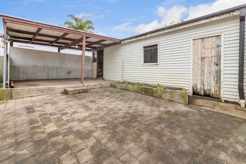 Photo - 3 Lavis Drive, Mount Warrigal NSW 2528 - Image 9