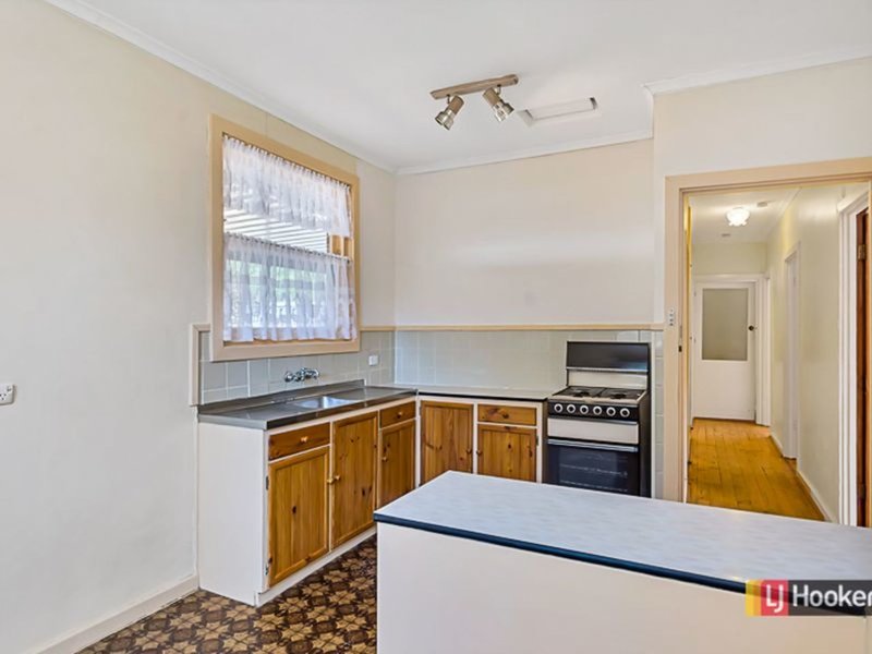 Photo - 3 Law Street, Elizabeth Park SA 5113 - Image 5