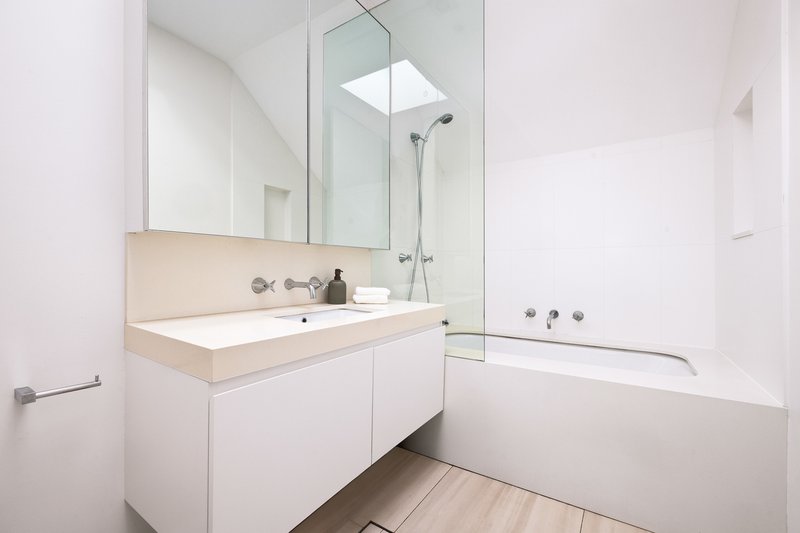 Photo - 3 Lawson Street, Bondi Junction NSW 2022 - Image 9