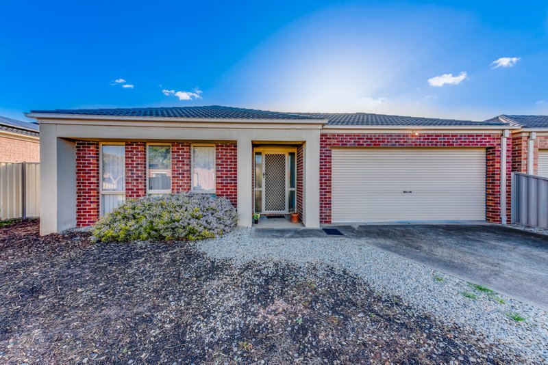 Photo - 3 Lazor Street, Truganina VIC 3029 - Image 3