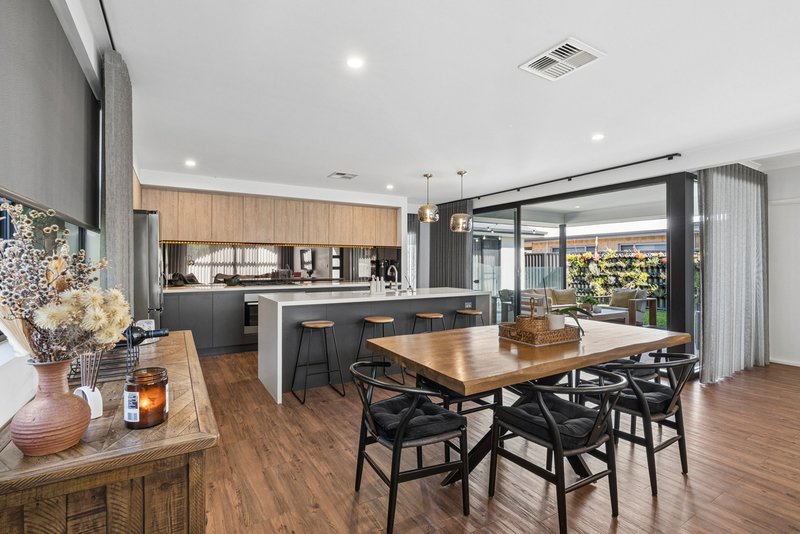 Photo - 3 Learmonth Road, Bushmead WA 6055 - Image 9