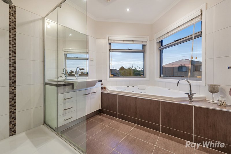 Photo - 3 Leichhardt Avenue, Burnside Heights VIC 3023 - Image 23