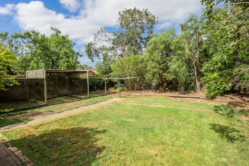 Photo - 3 Leigh Street, Werribee VIC 3030 - Image 2