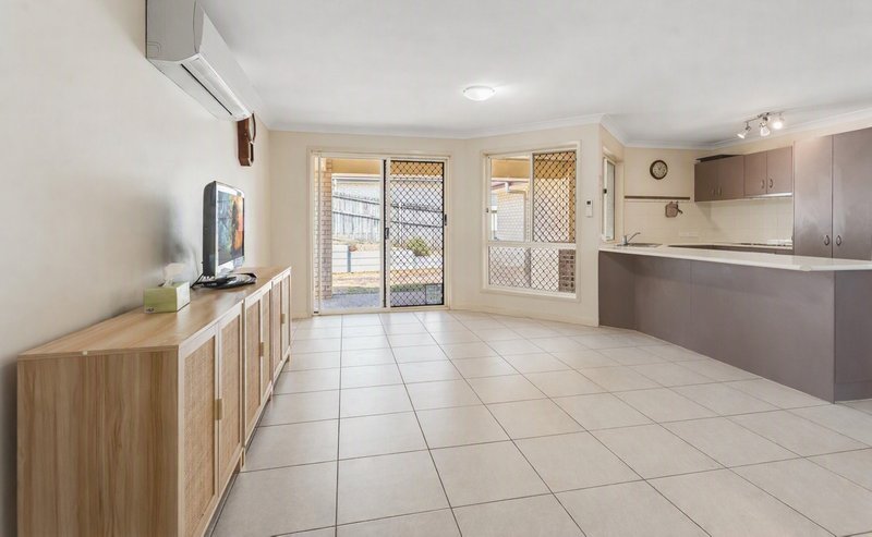 Photo - 3 Lennon Boulevard, Narangba QLD 4504 - Image 3